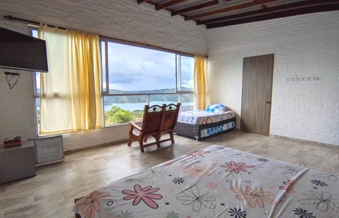 Habitaciones hotel la cuspide