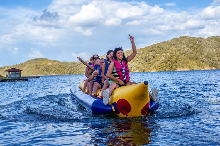 Lago Calima en Calima el Darién, Valle del Cauca en Colombia